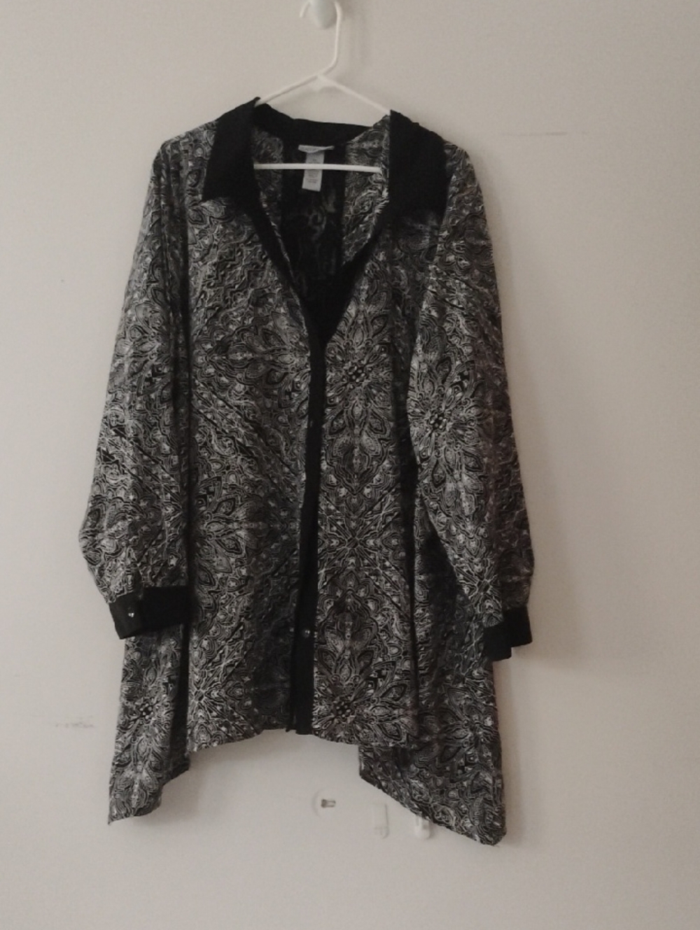Catherines Black Lace Overlay Top with Cream Accents 3x / 26/28